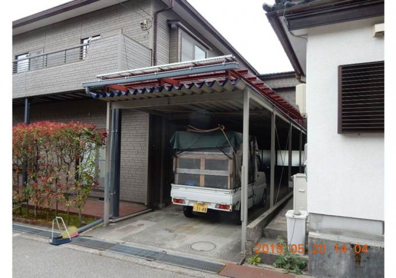 車庫の屋根の雨漏り対策のため新たに逆勾配屋根を設置いたしました。サムネイル